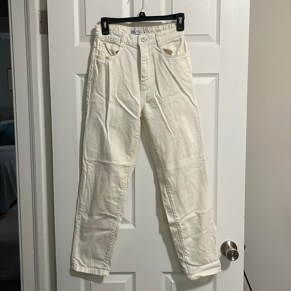 Zara jeans-mom style